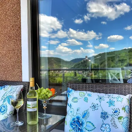 住宿加早餐酒店 Happy Mosel 4*