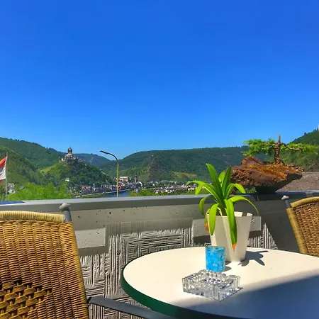 Bed & Breakfast Happy Mosel 4*